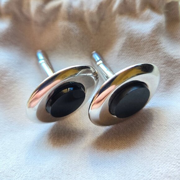 Vintage Silver tone Metal Cufflinks with black stone or resin - Picture 2 of 6